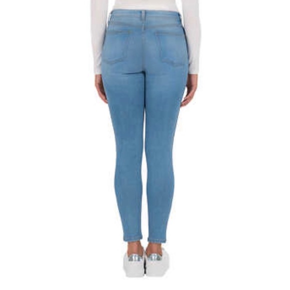 Kirkland Signature Women’s High Rise Skinny Jeans - Picture 2 of 6